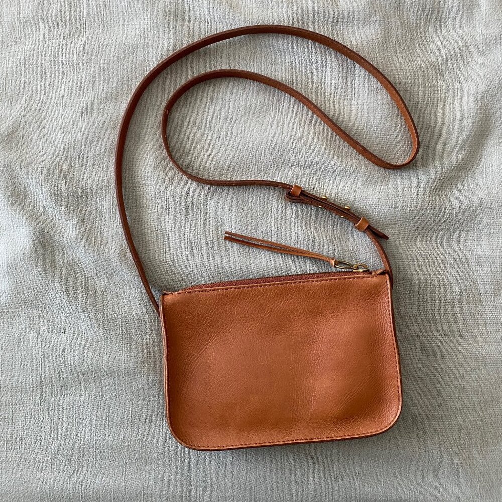 Madewell / The Simple Crossbody Bag / English Saddle